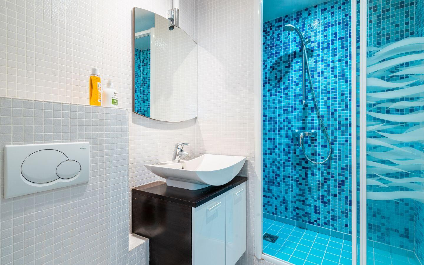 
                                                Location
                                                 Beau et grand studio 38m²