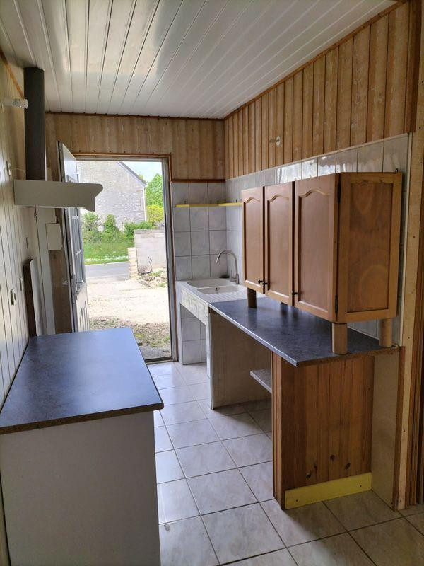 
                                                Location
                                                 Beau F1 30m² + Mezzanine avec jardinet