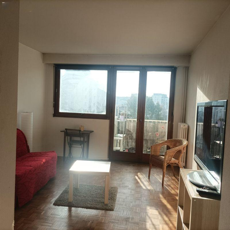 
                                                Location
                                                 Beau F1bis meublé 28m²