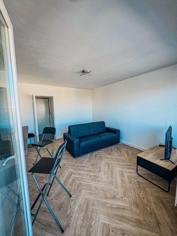 
                                                Location
                                                 Beau F1bis meublé 31m² refait à neuf
