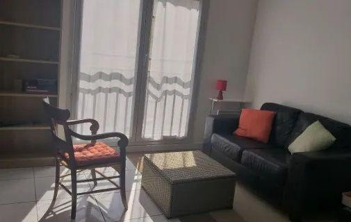 
                                                Location
                                                 Beau F1Bis meublé 33m² Lyon 7