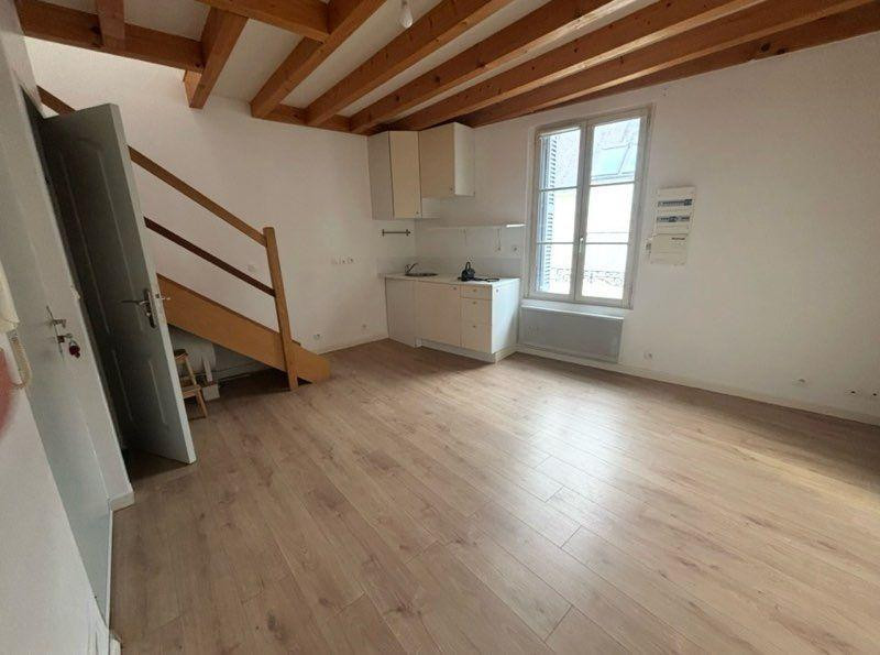
                                                Location
                                                 Beau F2 28m² en duplex