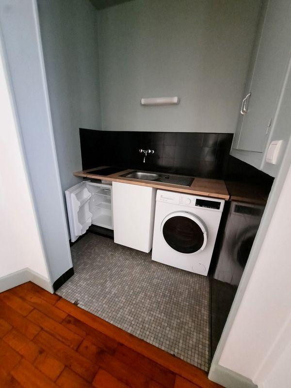 
                                                Location
                                                 Beau F2 32m² entièrement rénové