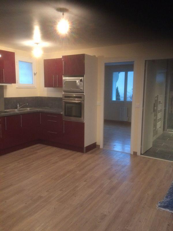 
                                                Location
                                                 Beau F2 - 35m² Dépendance dans pavillon