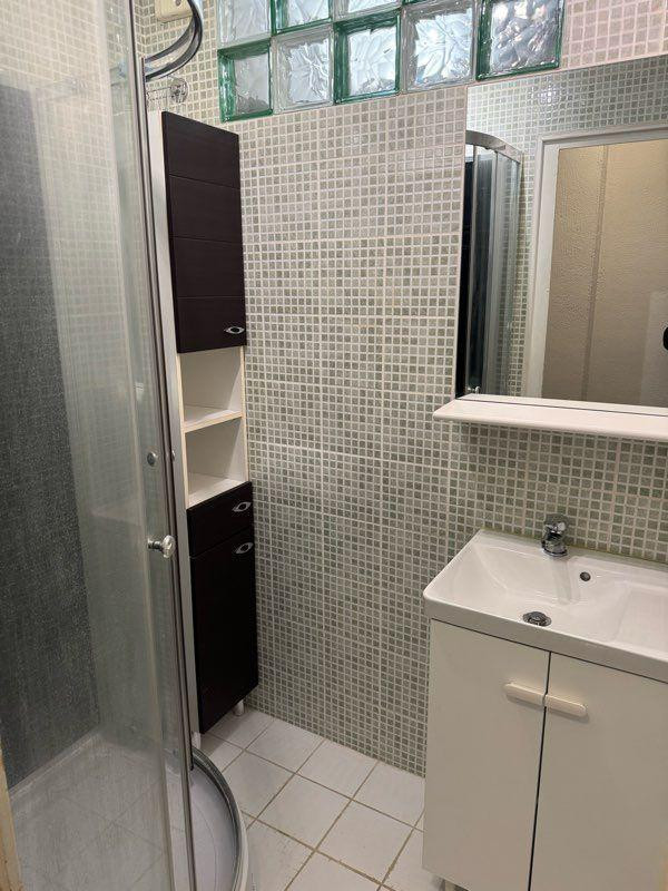 
                                                Location
                                                 Beau F2 40m²  centre-ville