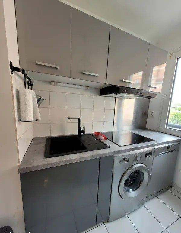 
                                                Location
                                                 Beau F2 40m² meublé avec grand balcon