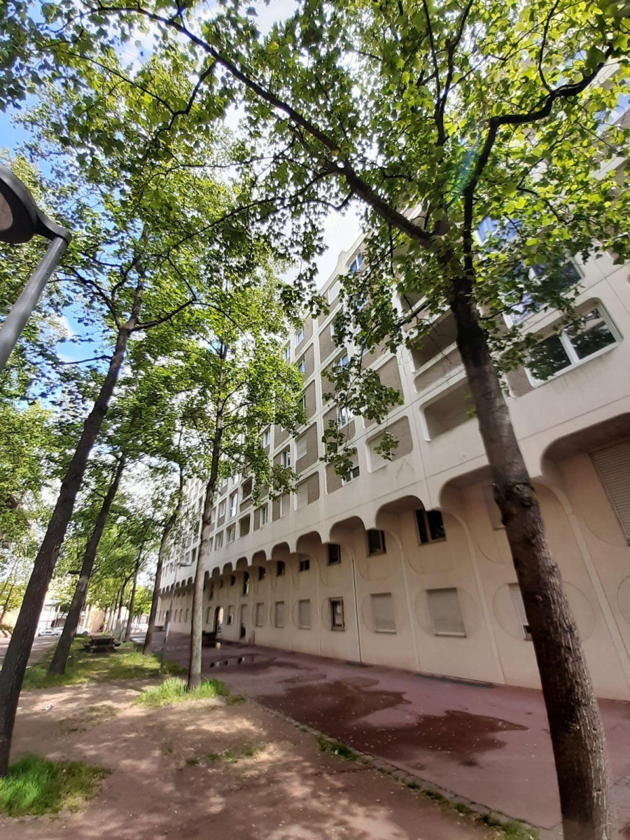 
                                                Location
                                                 Beau F2 45m² quartier Saint Sever