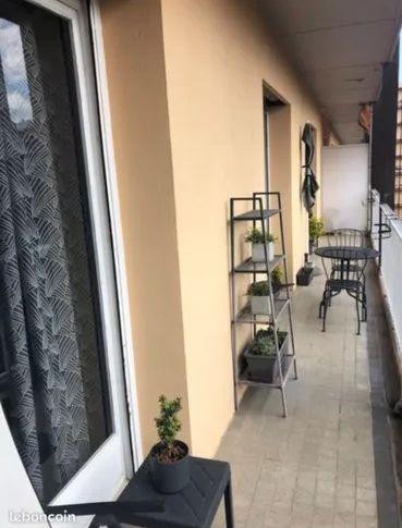 
                                                Location
                                                 Beau F2 63m² avec balcon Armeville vue sur le parc