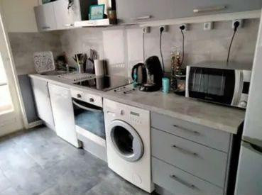 
                                                Location
                                                 Beau F2 63m² avec balcon Armeville vue sur le parc