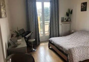 
                                                Location
                                                 Beau F2 63m² avec balcon Armeville vue sur le parc
