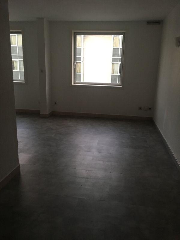 
                                                Location
                                                 Beau F2