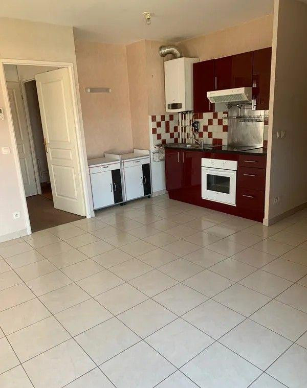 
                                                Location
                                                 Beau F2 au Havre quartier des docks