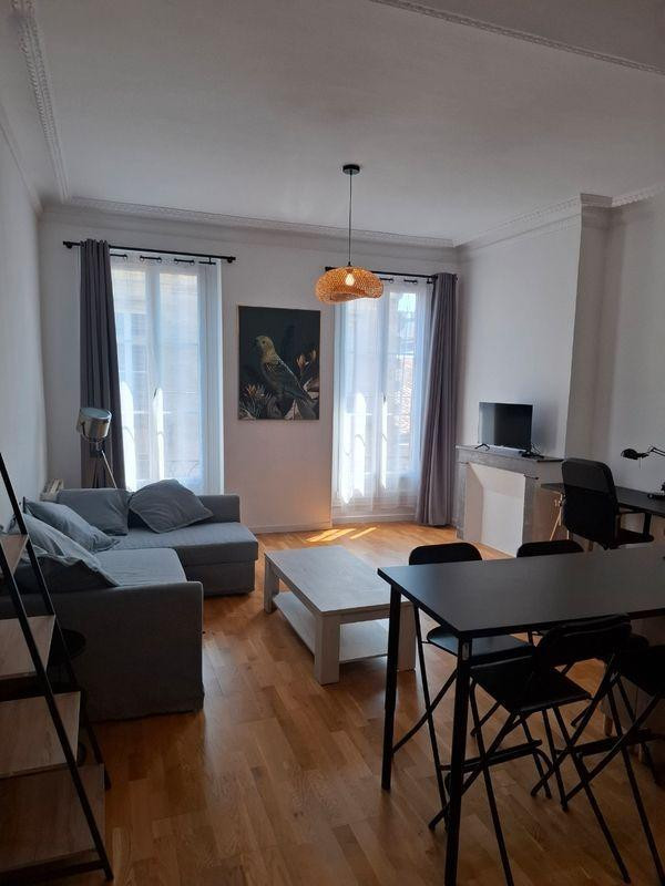 
                                                Location
                                                 Beau F2 Bordeaux 56m² plein de charme