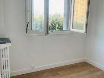 
                                                Location
                                                 Beau F2 meublé 40 m²