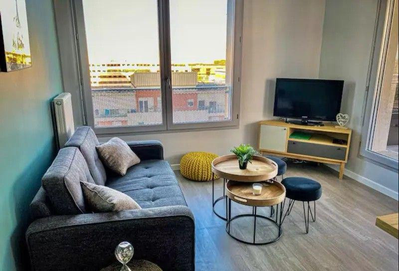 
                                                Location
                                                 Beau F2 meublé 45m² hyper centre EVRY