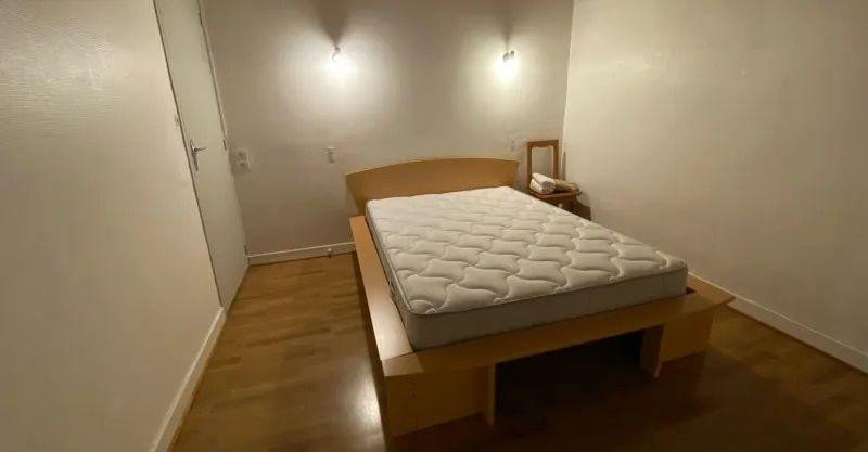 
                                                Location
                                                 Beau F2 meublé 45m² rue Émile Gallé