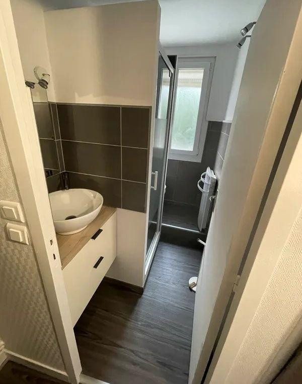 
                                                Location
                                                 Beau F2 meublé de 27m² Sanvic