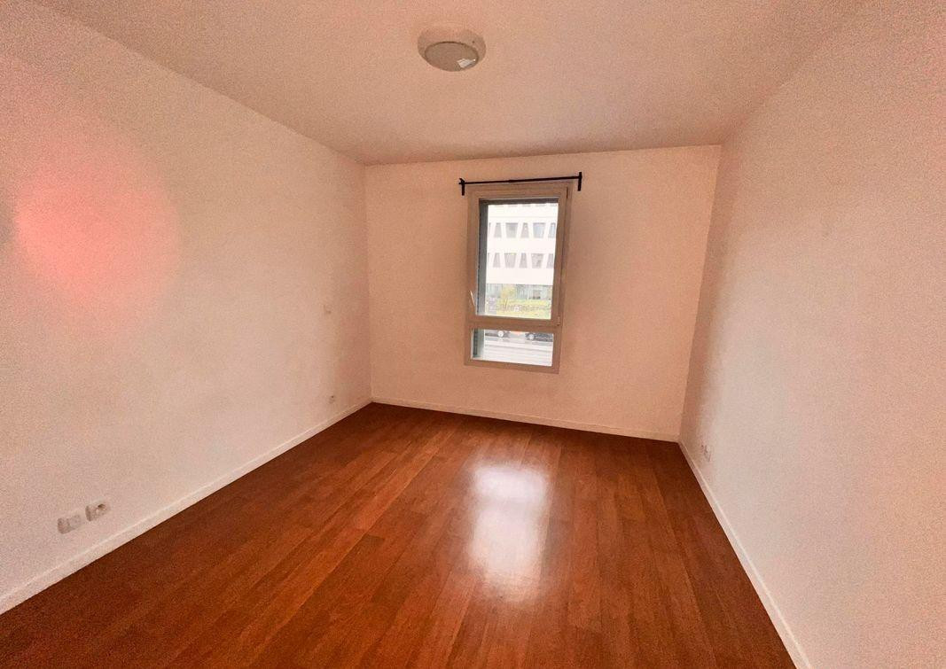 
                                                Location
                                                 Beau F3 55m² place de la Boule