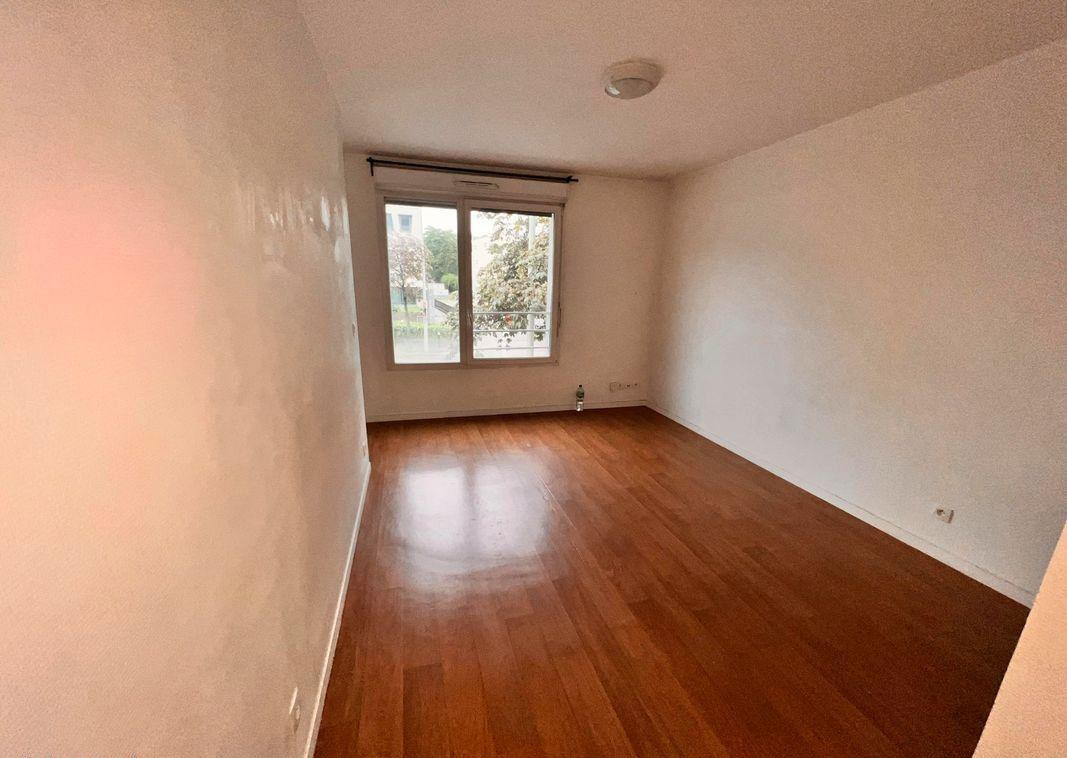 
                                                Location
                                                 Beau F3 55m² place de la Boule
