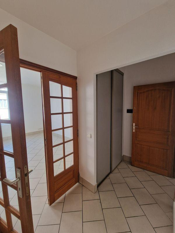 
                                                Location
                                                 Beau F3 59m2 Saint Michel traversant lumineux
