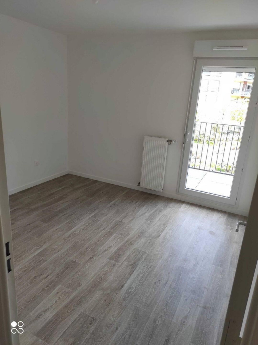 
                                                Location
                                                 Beau F3 60m² lumineux ac balcon & place de parking