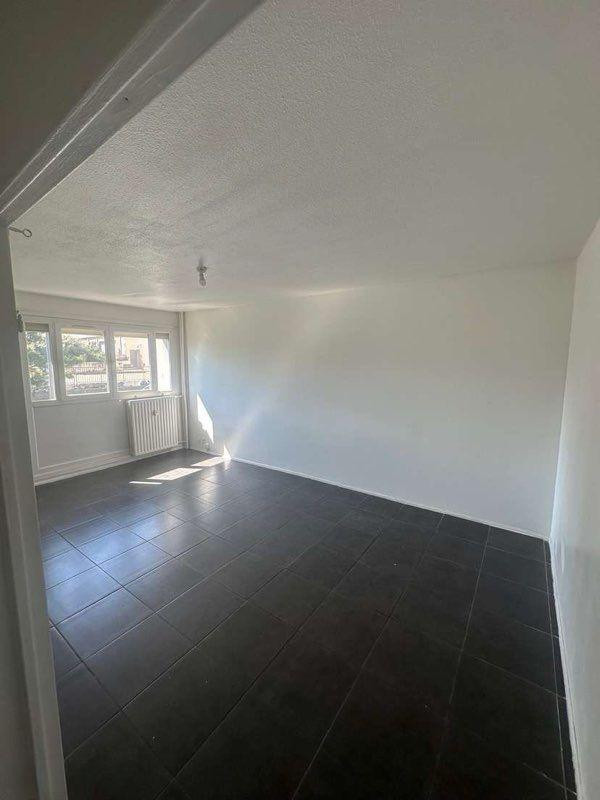 
                                                Location
                                                 Beau F3 78m² Saint Étienne