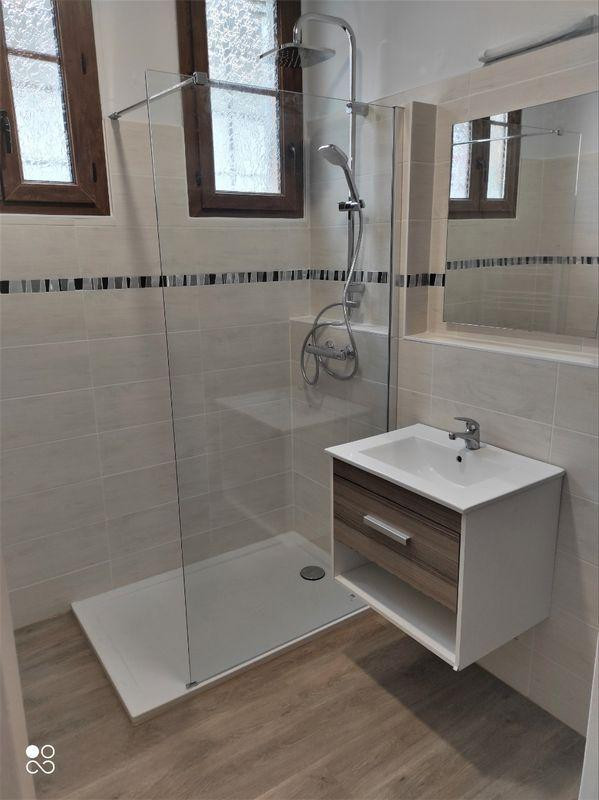 
                                                Location
                                                 Beau F3 dans maison 65m² avec terrasse