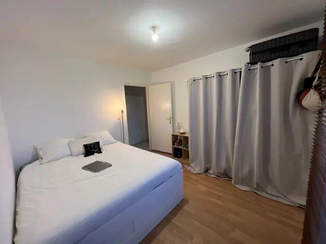 
                                                Location
                                                 Beau F3 de 64m² dans résidence calme