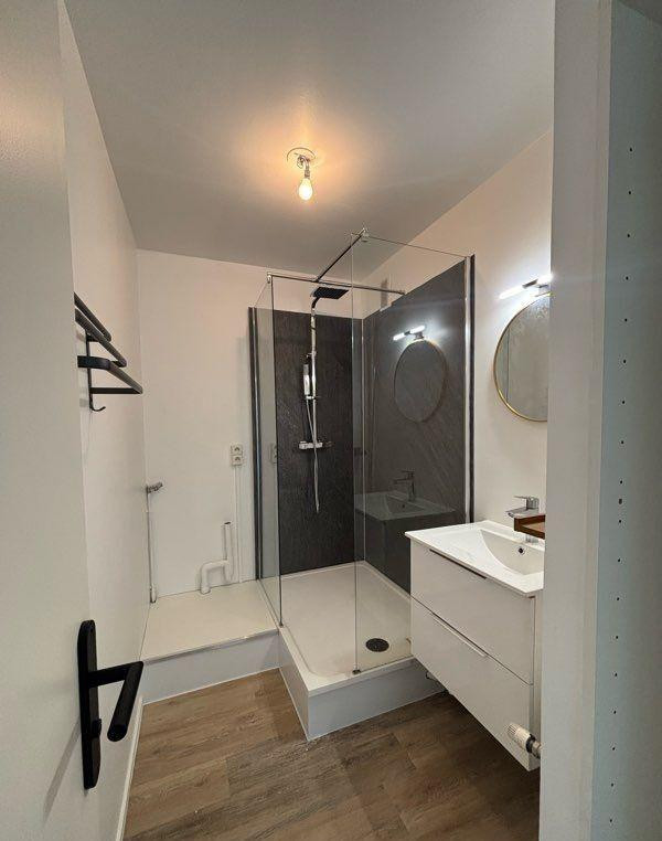 
                                                Location
                                                 Beau F3 meublé 45m²