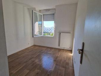 
                                                Location
                                                 Beau F3 non meublé 61m²