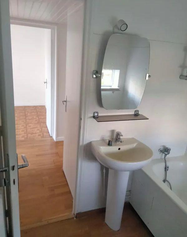 
                                                Location
                                                 Beau F3 Rénové 60m² proche Paris