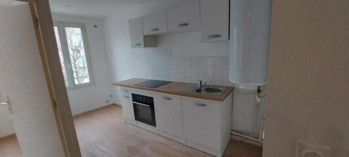 
                                                Location
                                                 Beau F3 tout rénové 42m² Centre du Havre