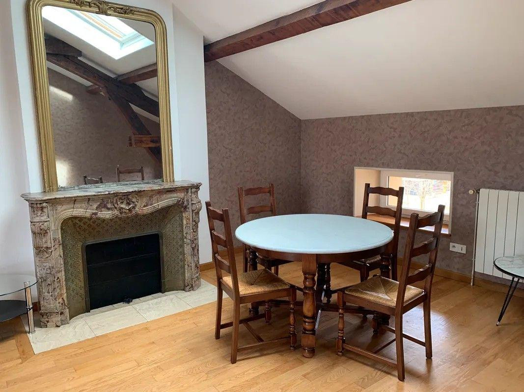 
                                                Location
                                                 Beau f5 meublé 102m² proche école d’ingénieur