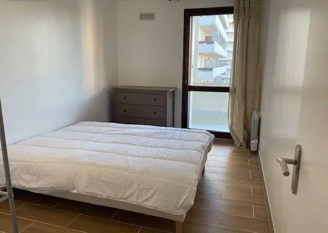 
                                                Location
                                                 Beau meublé T2 55m² très lumineux refait à neuf