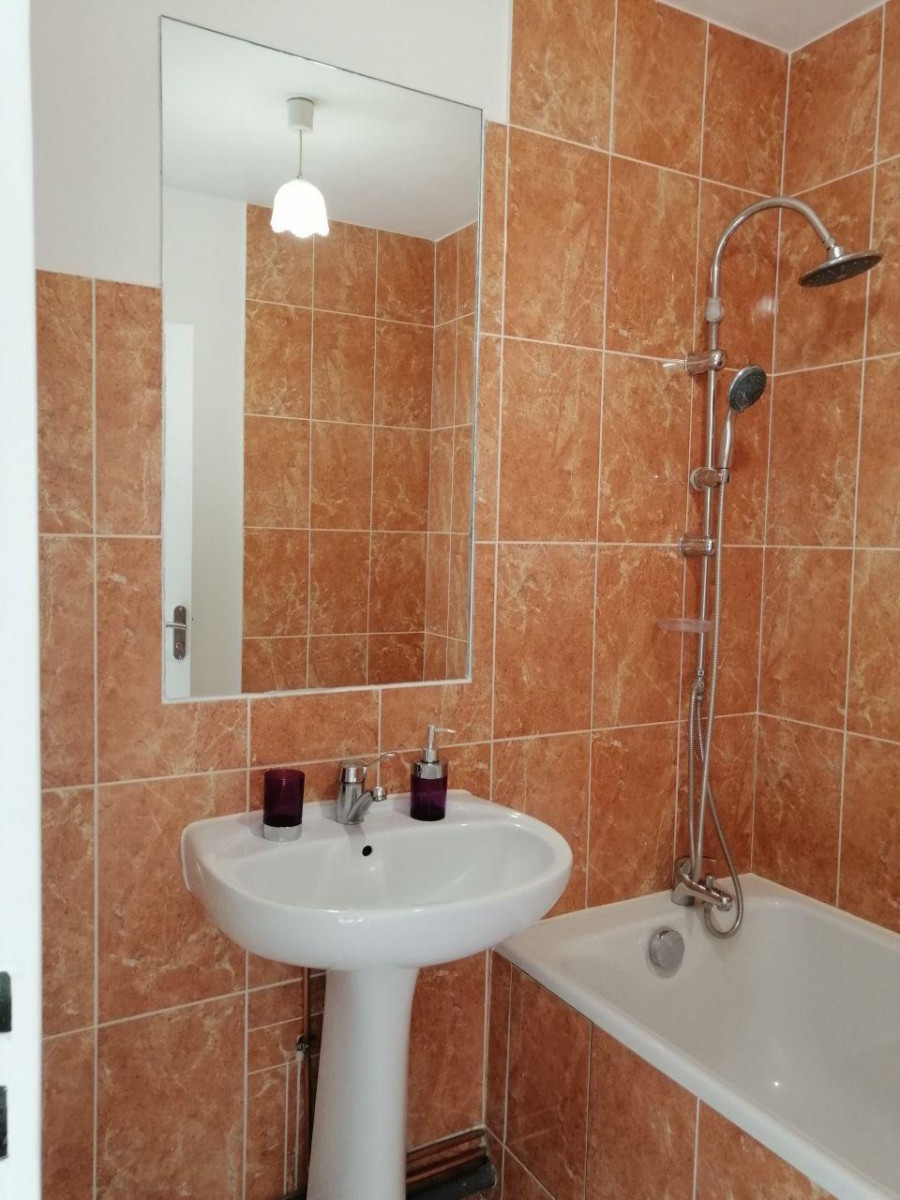 
                                                Location
                                                 Beau meublé T2 55m² très lumineux refait à neuf