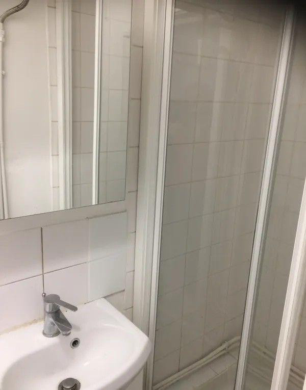 
                                                Location
                                                 Beau studio 14m² calme et lumineux Place Cauchoise