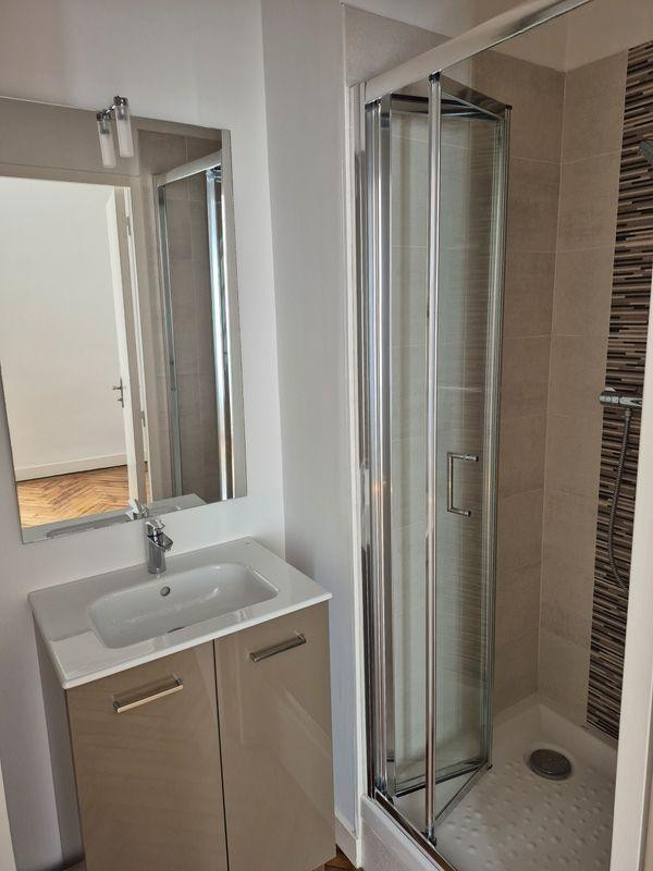 
                                                Location
                                                 Beau studio 17m² Nantes centre