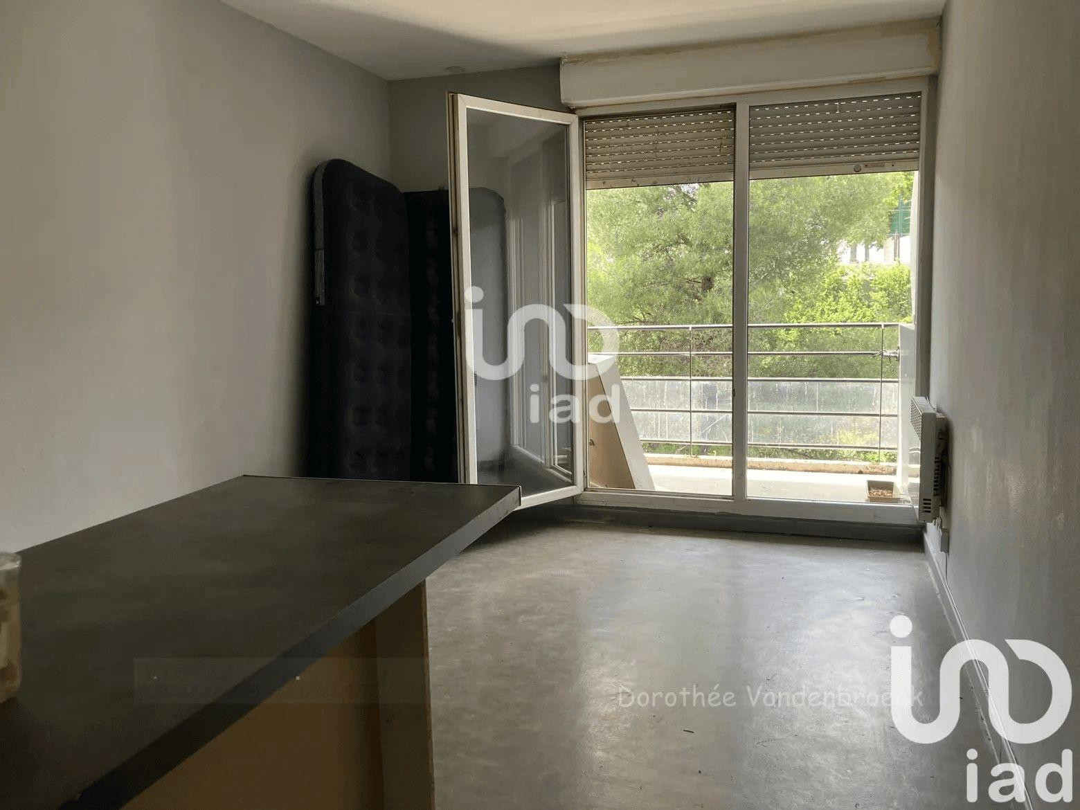 
                                                Location
                                                 Beau studio 18m² avec terrasse et parking