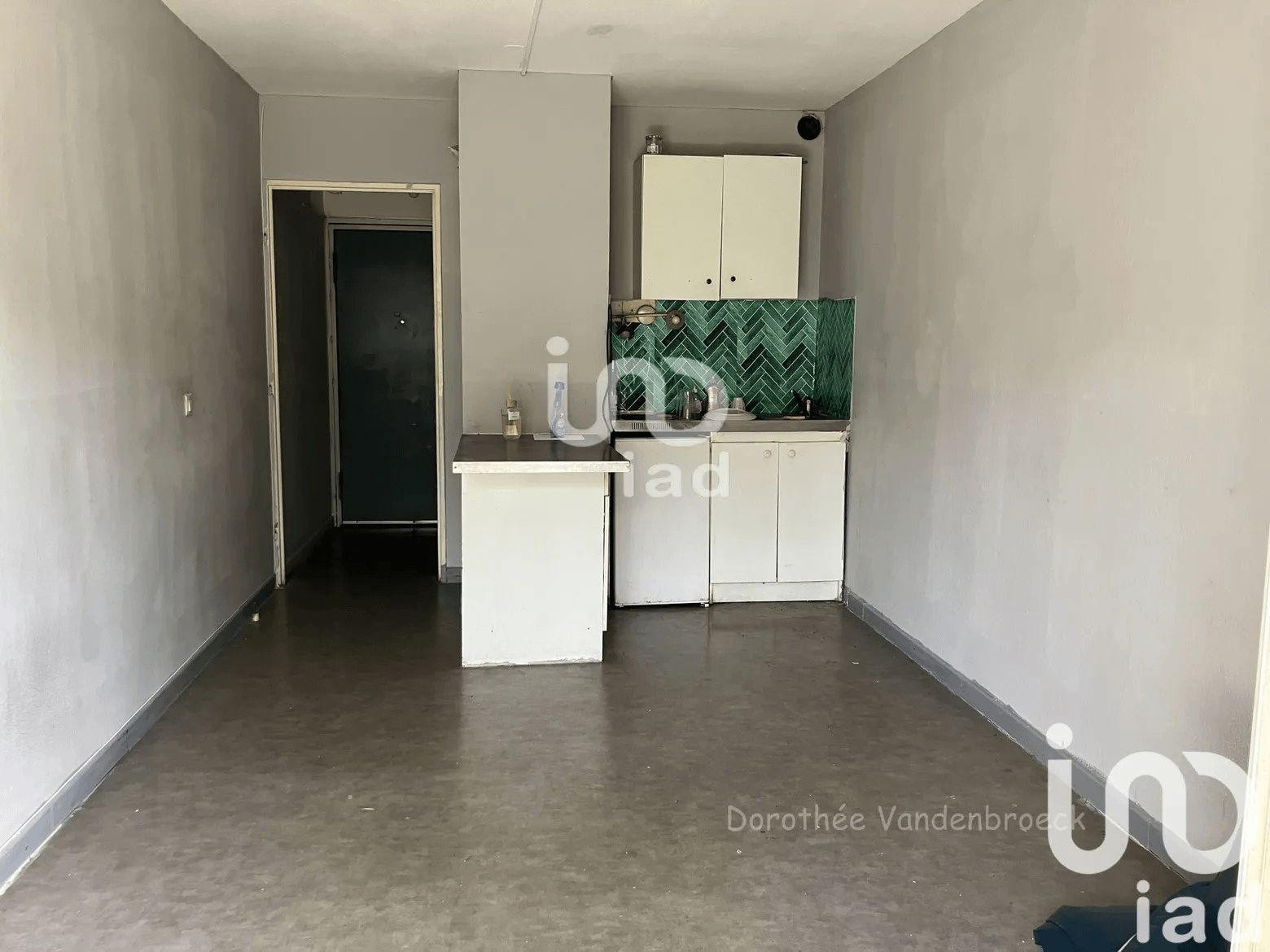 
                                                Location
                                                 Beau studio 18m² avec terrasse et parking