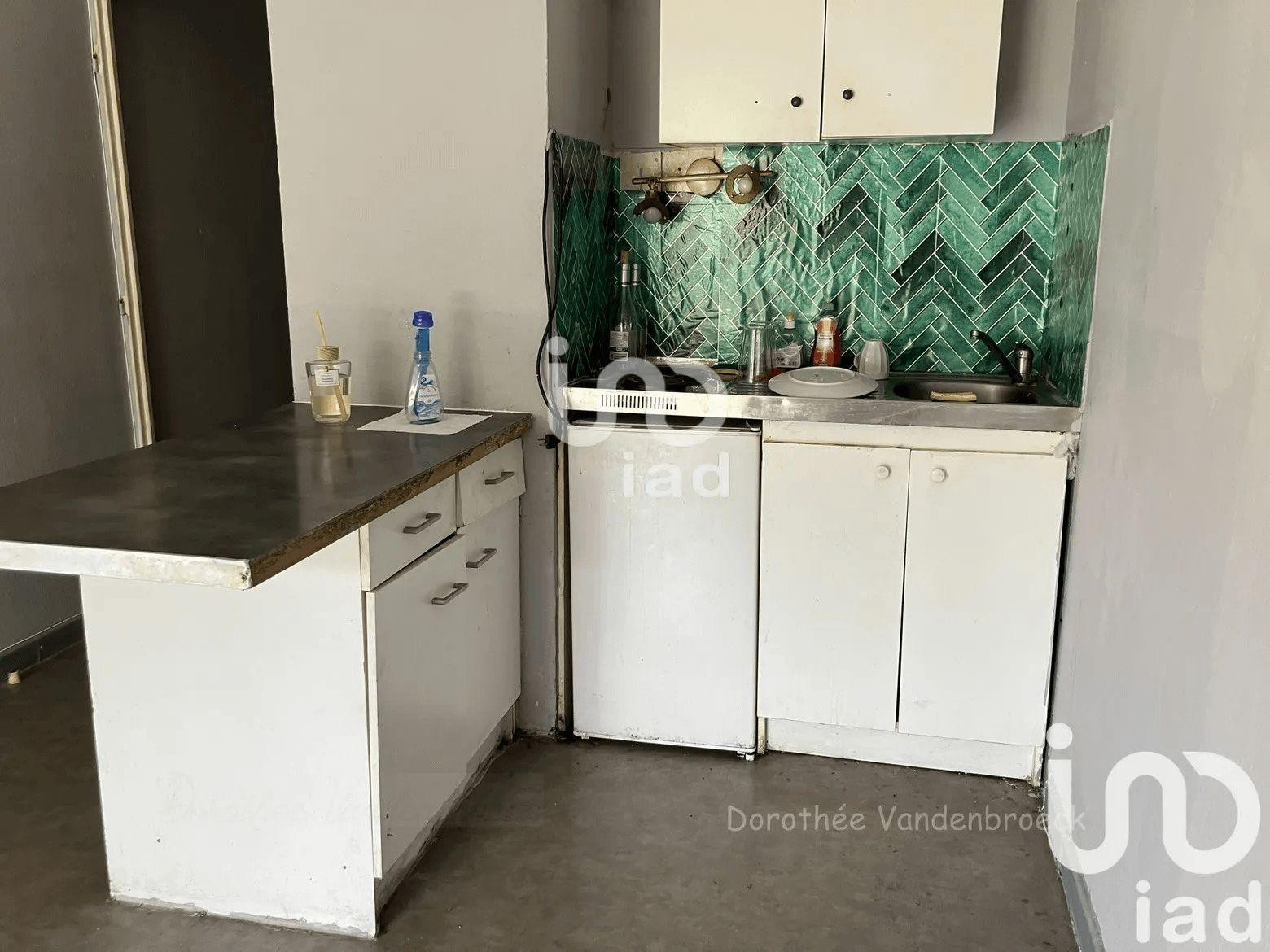 
                                                Location
                                                 Beau studio 18m² avec terrasse et parking