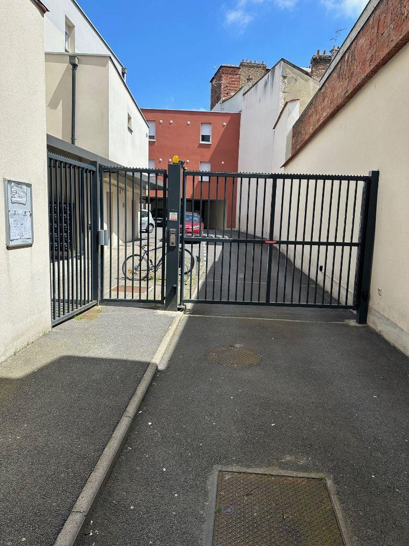 
                                                Location
                                                 Beau studio 18m² meublé REIMS