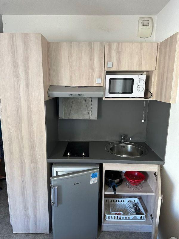 
                                                Location
                                                 Beau studio 18m² meublé REIMS