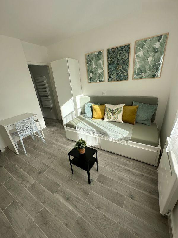 
                                                Location
                                                 Beau studio 18m² neuf