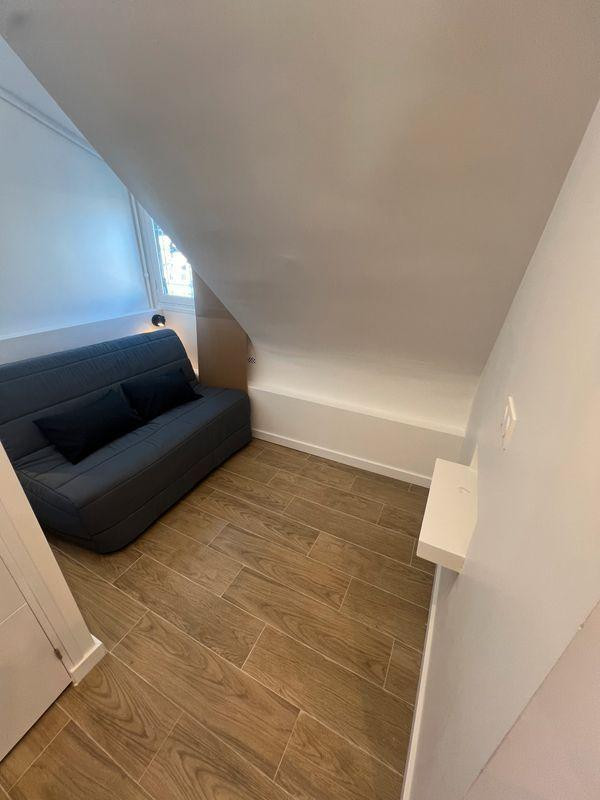 
                                                Location
                                                 Beau studio 18m2 meublé
