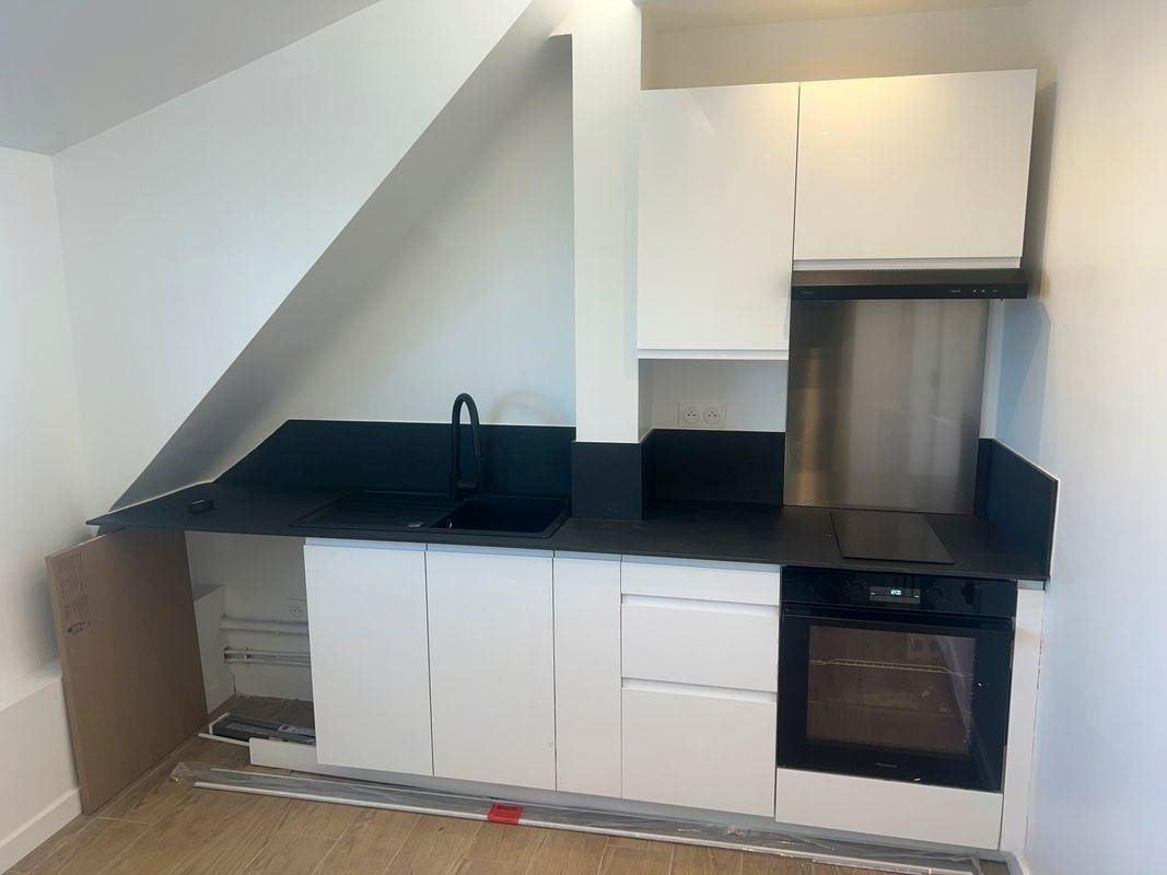 
                                                Location
                                                 Beau studio 18m2 meublé