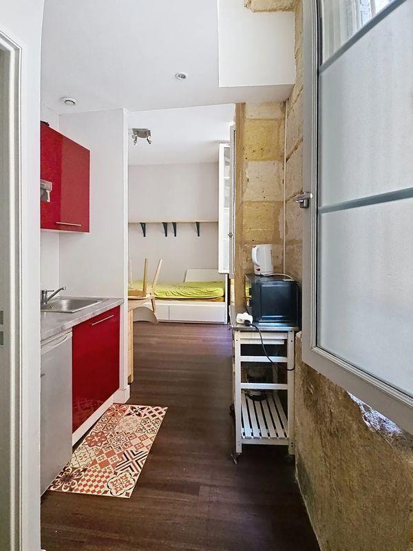 
                                                Location
                                                 Beau studio 18m2 refait à neuf