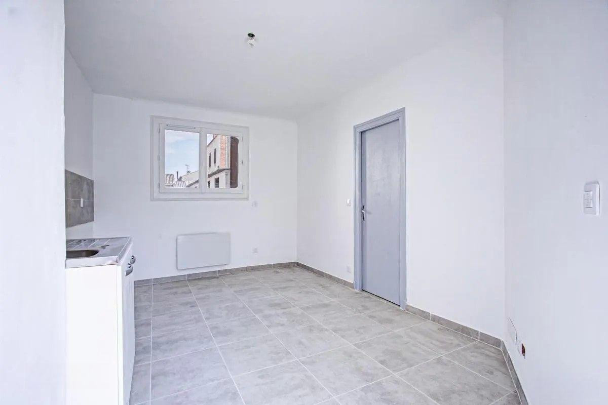 
                                                Location
                                                 Beau studio 19 m²  Quartier Saint Martin