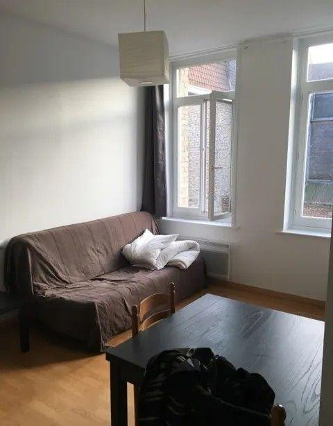
                                                Location
                                                 Beau studio 19m² meublé