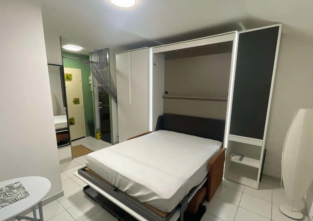 
                                                Location
                                                 Beau studio 19m² meublé quartier République