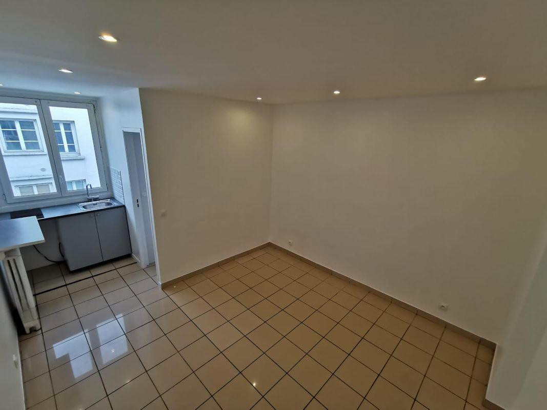 
                                                Location
                                                 Beau studio 19m² sur Vincennes